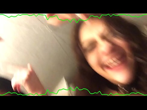 ❤️ Wando biyu masu sexy brunette mai ban sha'awa suna zama 'yan iska Batsa kawai ❌️